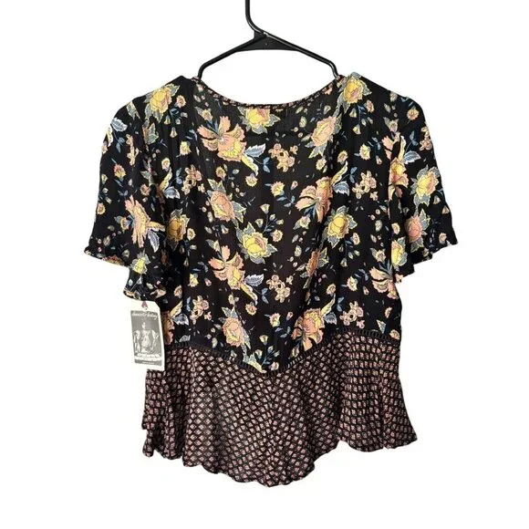 Chance & Destiny Band of Gypsies Women's Floral Top - Picture 3 of 7
